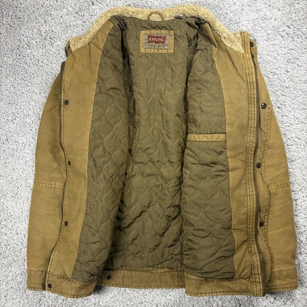 Levi's Jacket Mens Medium Trucker Quilt Lined Fur Collar Outerwear Classic Trip